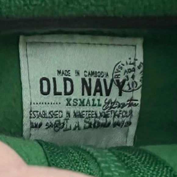 Old navy fleece quarter zip sweater - Picture 2 of 2